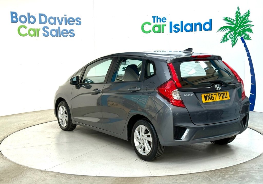 Used Honda Jazz 2017 for sale - 76356764: Photo 6