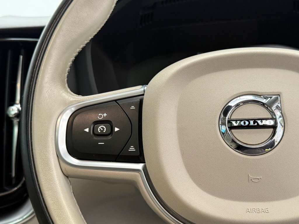 Used Volvo XC60 2018 for sale - 76417724: Photo 21