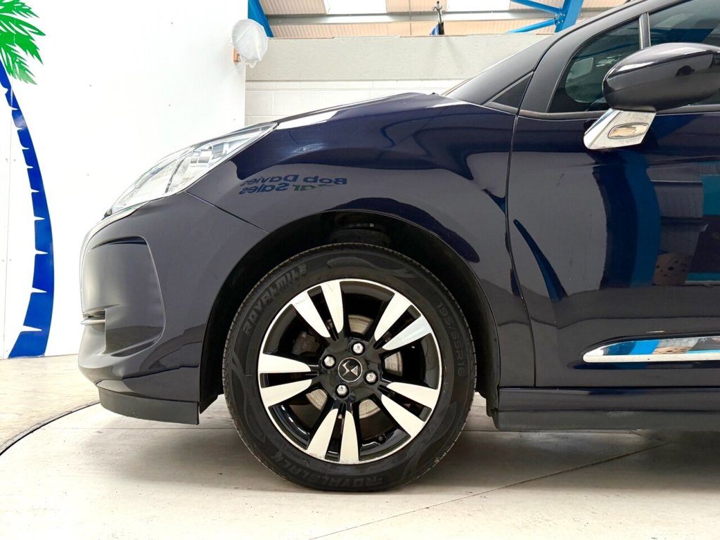 Used DS Automobiles DS 3 Cabrio 2018 for sale - 76686454: Photo 11