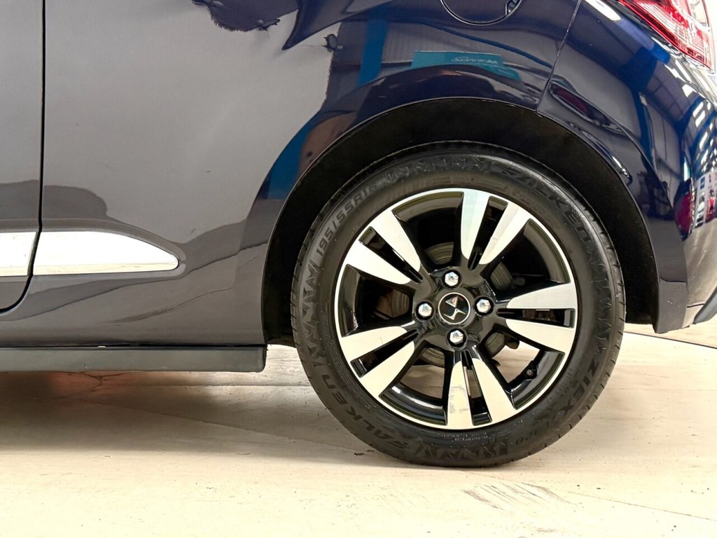 Used DS Automobiles DS 3 Cabrio 2018 for sale - 76686454: Photo 12