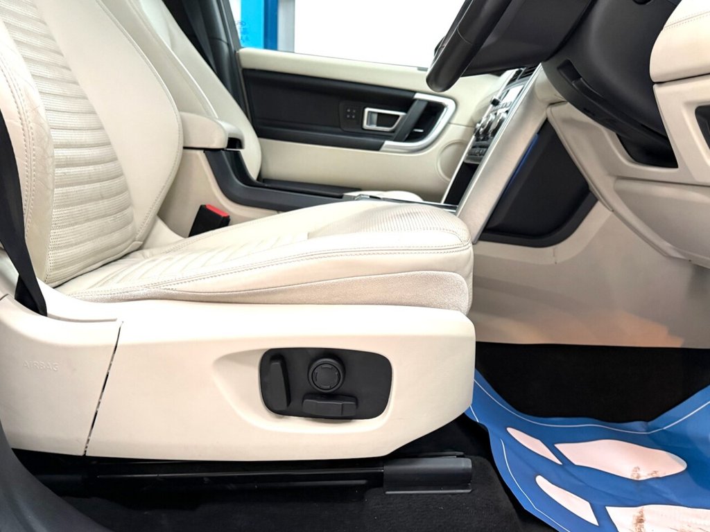Used Land Rover Discovery Sport 2018 for sale - 77835278: Photo 17