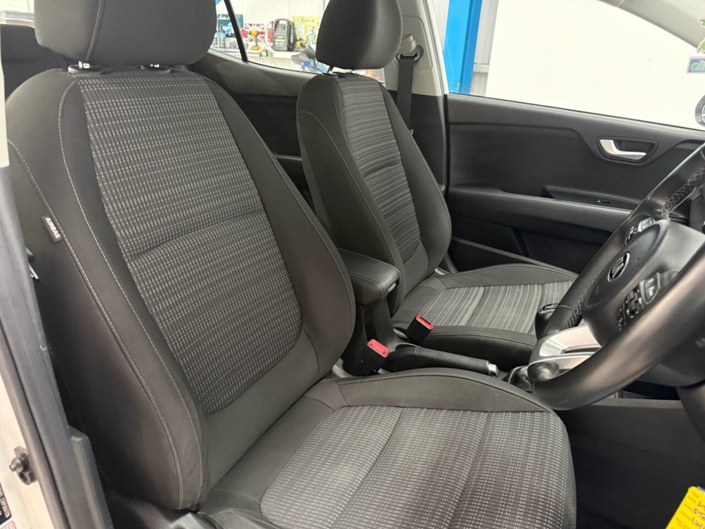 Used Kia Stonic 2019 for sale - 77369565: Photo 17