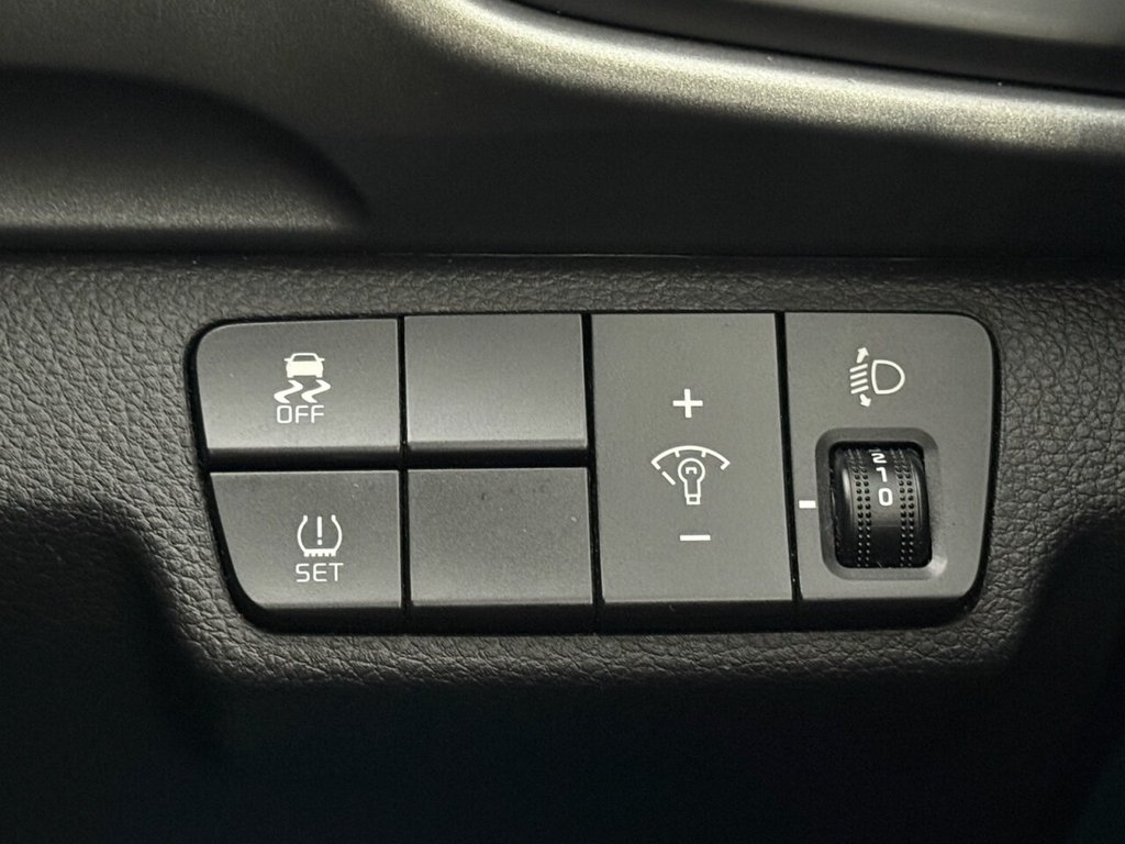 Used Kia Stonic 2019 for sale - 77369565: Photo 29