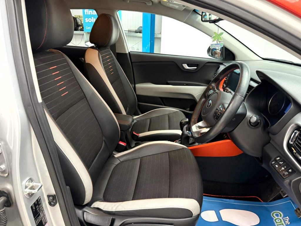 Used Kia Stonic 2018 for sale - 76148009: Photo 17