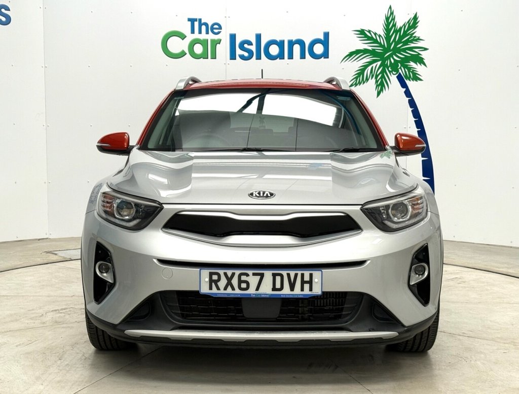 Used Kia Stonic 2018 for sale - 76148009: Photo 2