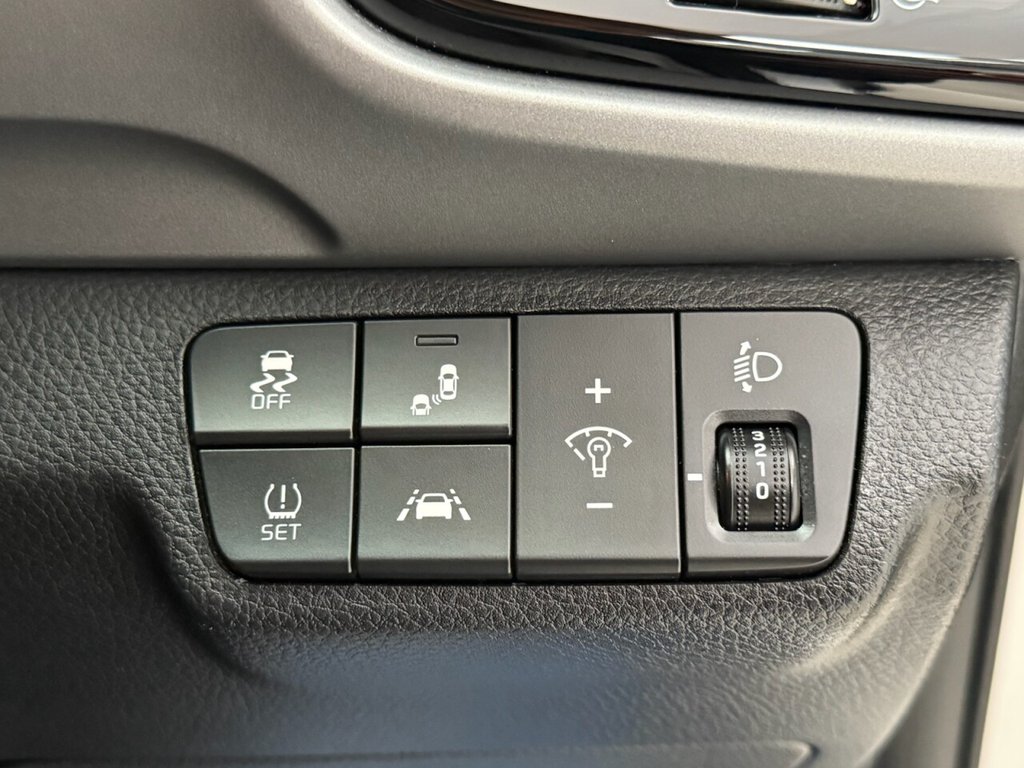 Used Kia Stonic 2018 for sale - 76148009: Photo 22