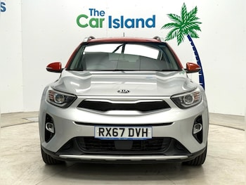 Used Kia Stonic 2018 for sale - 76148009: Photo 2