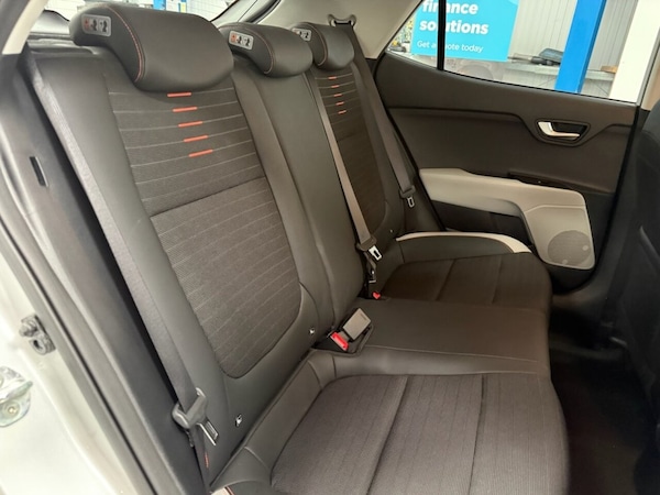 Used Kia Stonic 2018 for sale - 76148009: Photo 33
