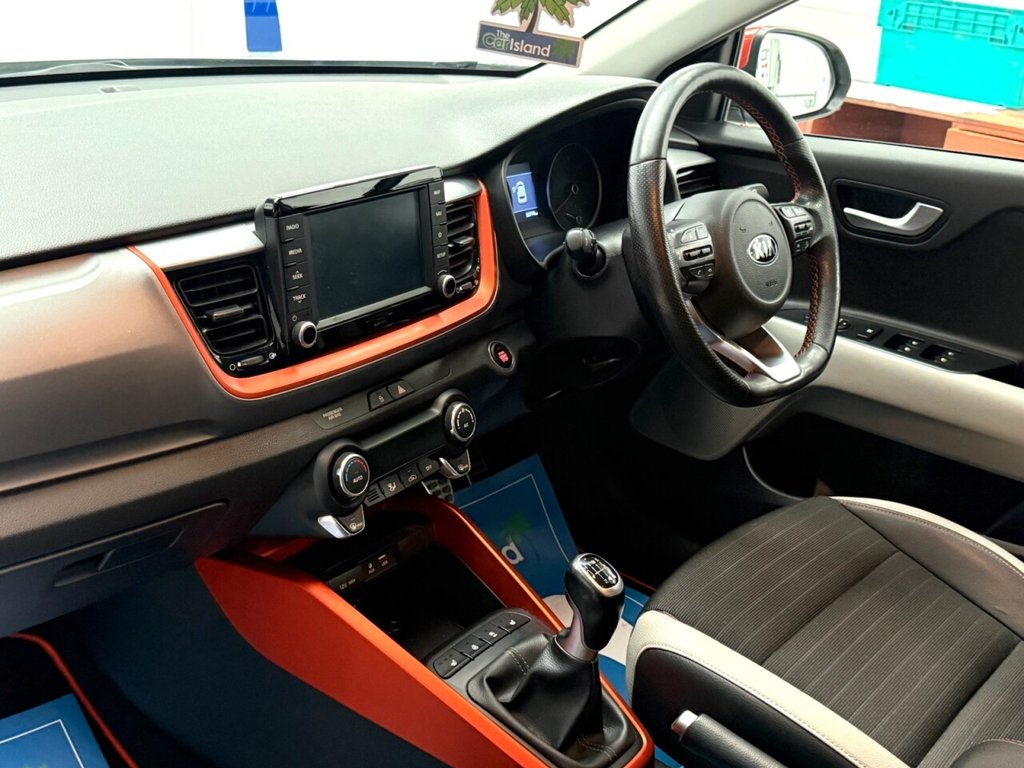 Used Kia Stonic 2018 for sale - 76148009: Photo 4