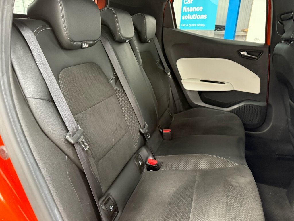 Used Renault Clio 2021 for sale - 77583231: Photo 32