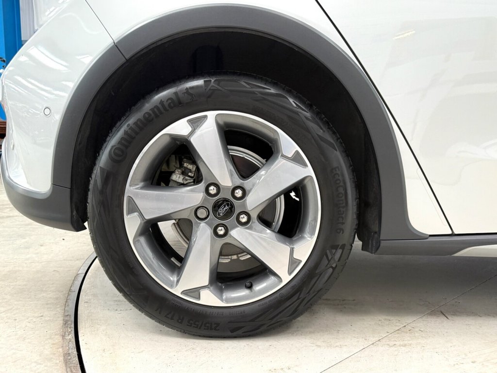 Used Ford Focus 2021 for sale - 76106265: Photo 14