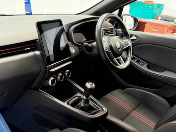 Used Renault Clio 2023 for sale - 79518690: Photo