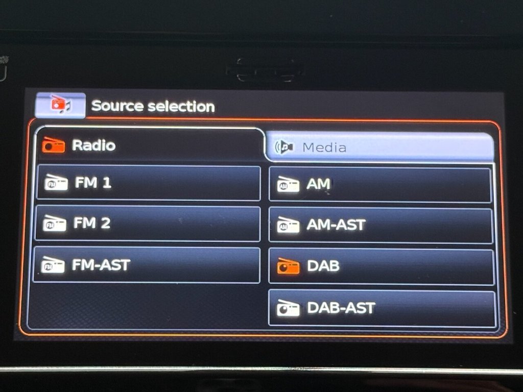 Used Suzuki Swift 2018 for sale - 77680369: Photo 27