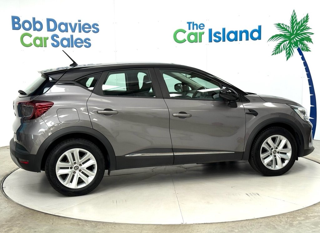 Used Renault Captur 2020 for sale - 76162909: Photo 10