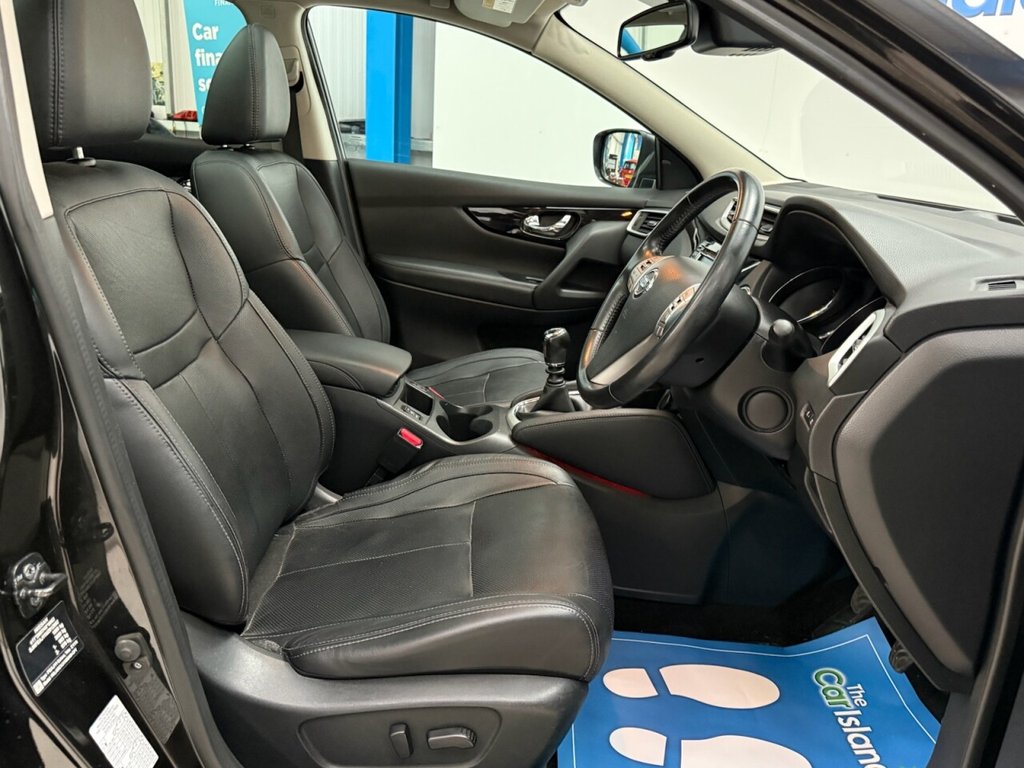 Used Nissan Qashqai 2017 for sale - 77188643: Photo 14