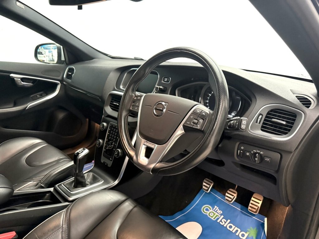 Used Volvo V40 2018 for sale - 75998887: Photo 15