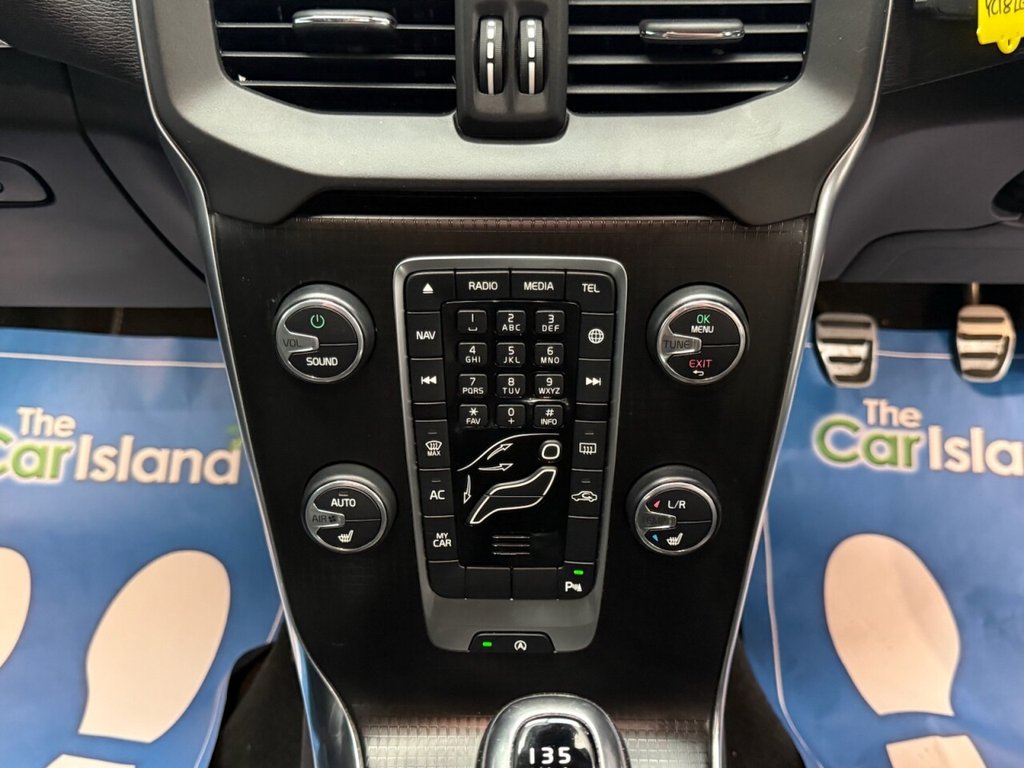 Used Volvo V40 2018 for sale - 75998887: Photo 24