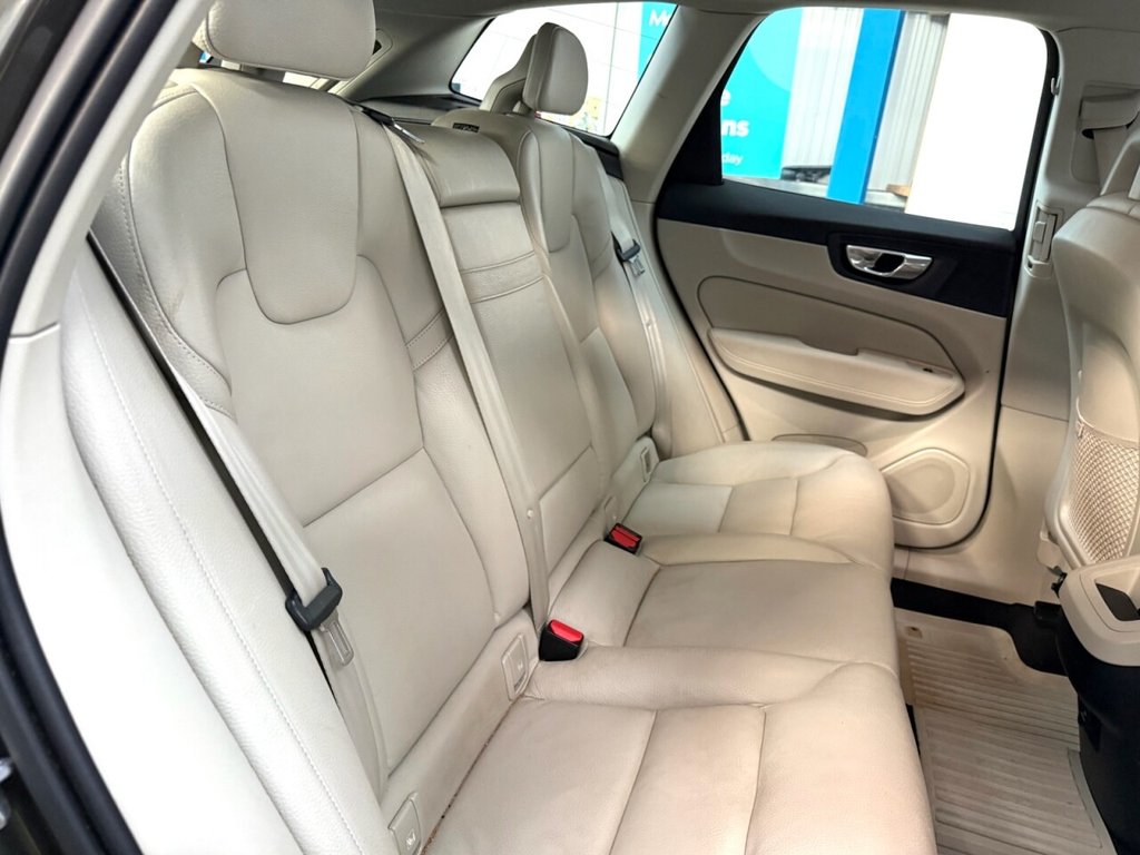 Used Volvo XC60 2018 for sale - 76698713: Photo 28