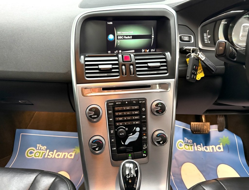 Used Volvo XC60 2017 for sale - 76910410: Photo 24