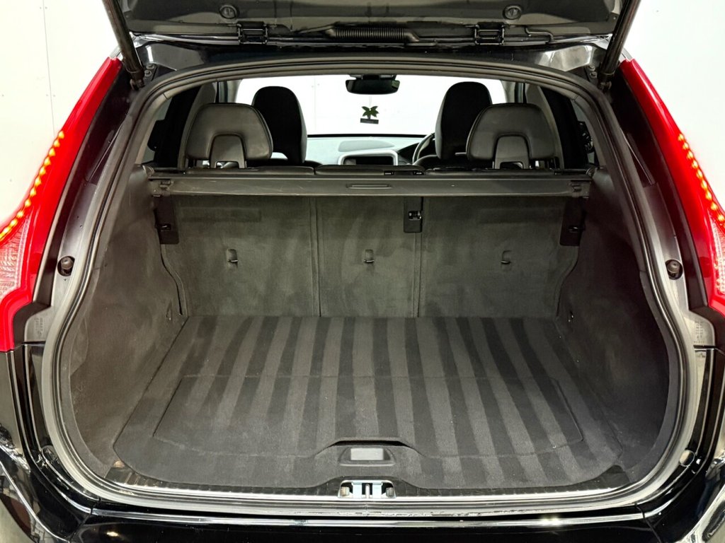 Used Volvo XC60 2017 for sale - 76910410: Photo 35