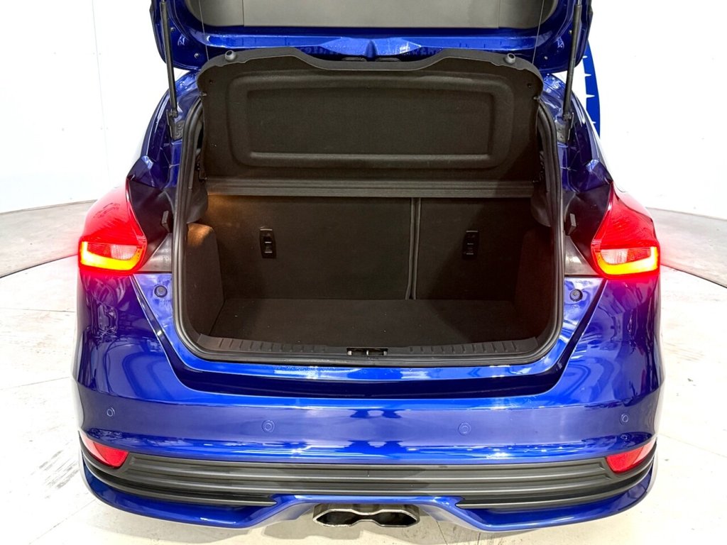 Used Ford Focus 2018 for sale - 76973649: Photo 32