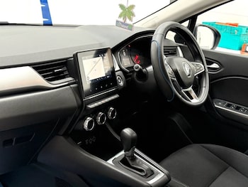 Used Renault Captur 2021 for sale - 78167534: Photo