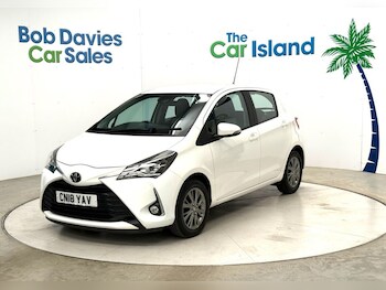 Used Toyota Yaris 2018 for sale - 78597888: Photo