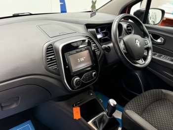 Used Renault Captur 2017 for sale - 74168956: Photo