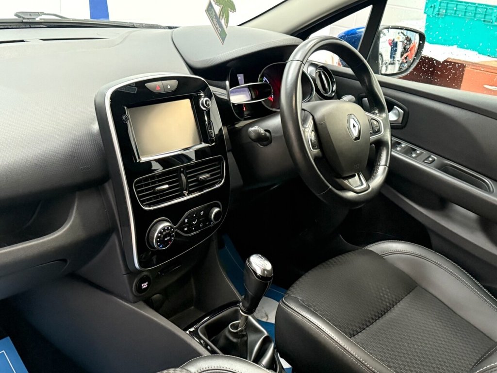 Used Renault Clio 2017 for sale - 76900947: Photo 4