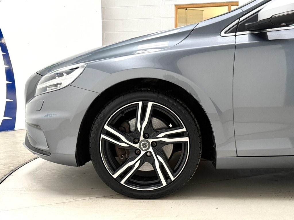 Used Volvo V40 2018 for sale - 77172207: Photo 11