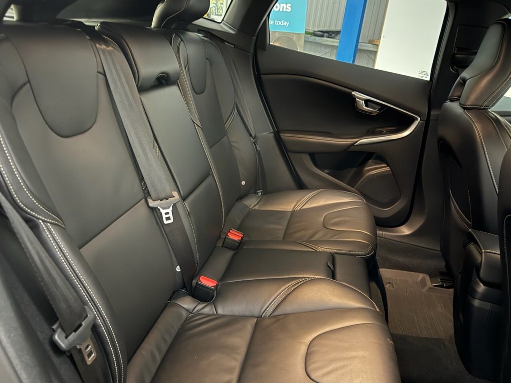 Used Volvo V40 2018 for sale - 77172207: Photo 30