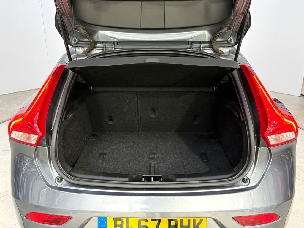 Used Volvo V40 2018 for sale - 77172207: Photo 31