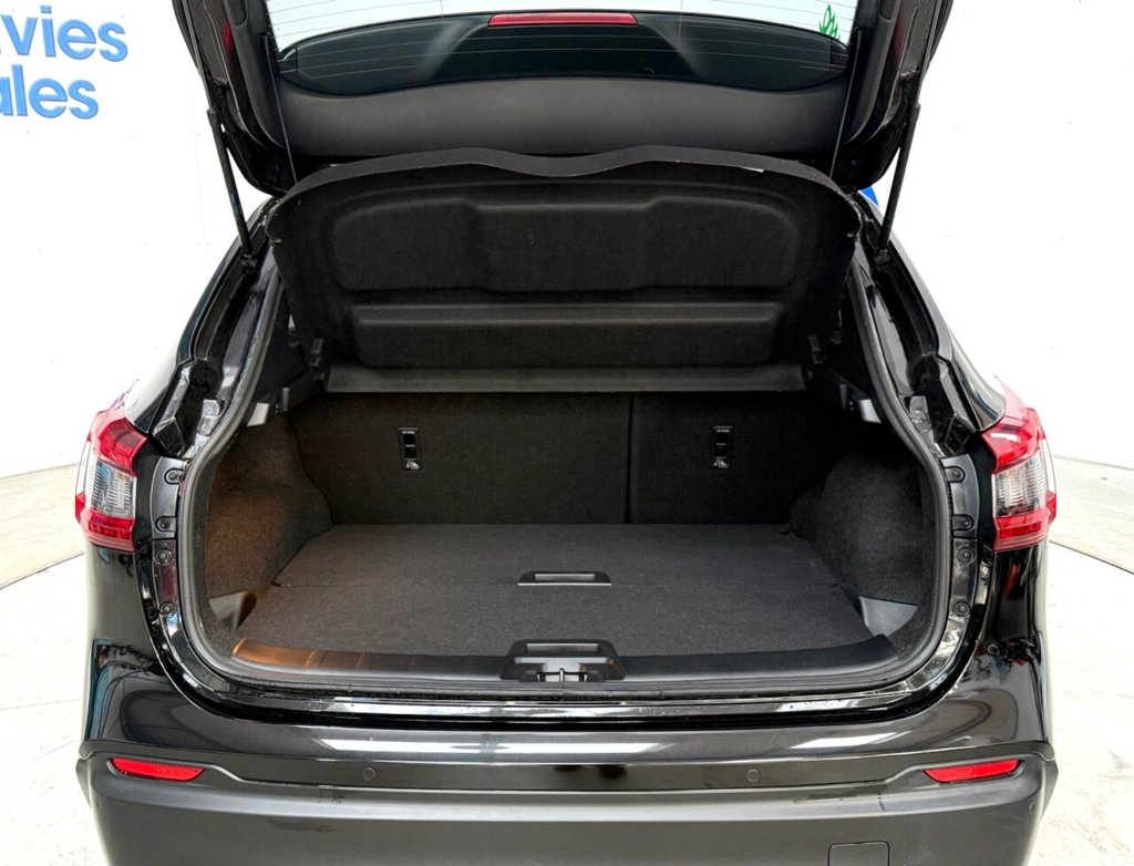 Used Nissan Qashqai 2018 for sale - 76617597: Photo 31