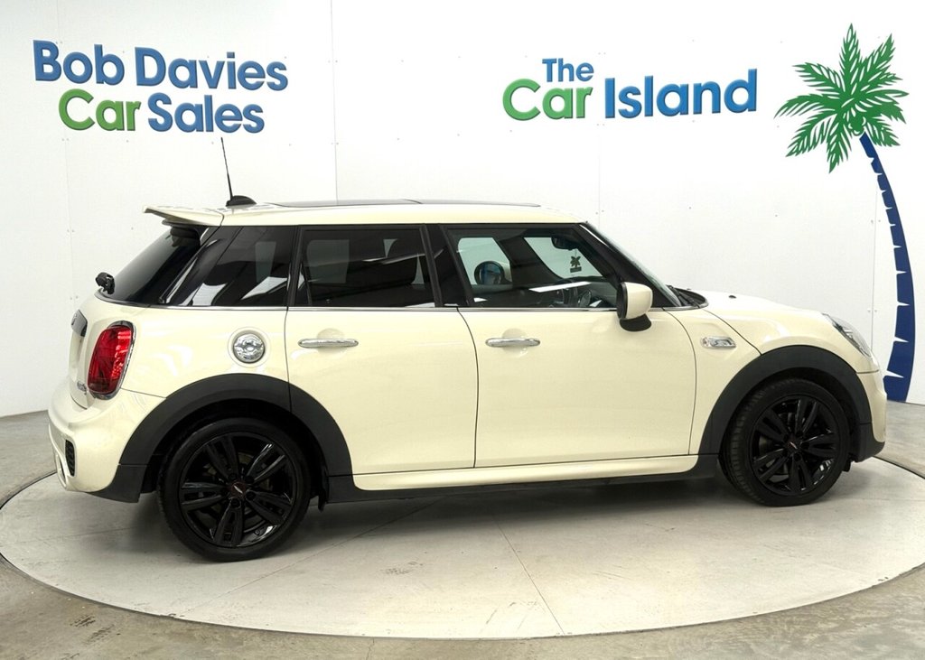 Used MINI Hatch 2020 for sale - 76367759: Photo 10