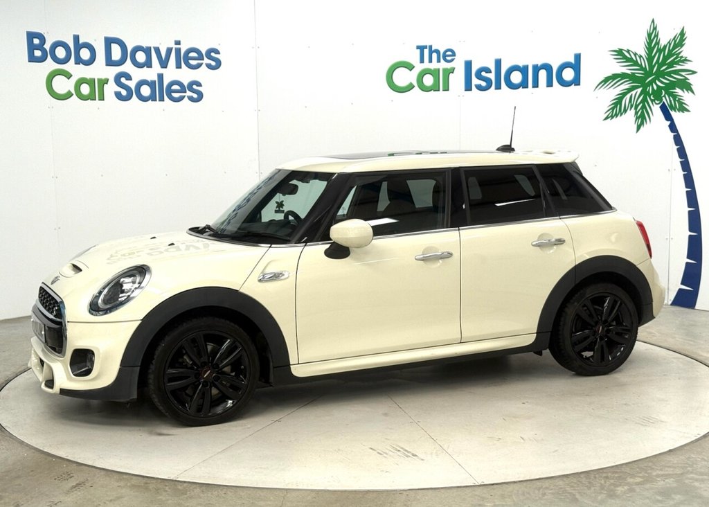 Used MINI Hatch 2020 for sale - 76367759: Photo 5