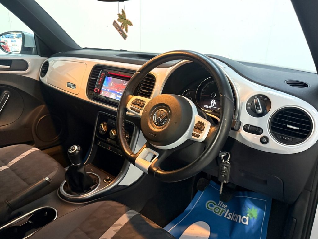 Used Volkswagen Beetle 2017 for sale - 77110893: Photo 16