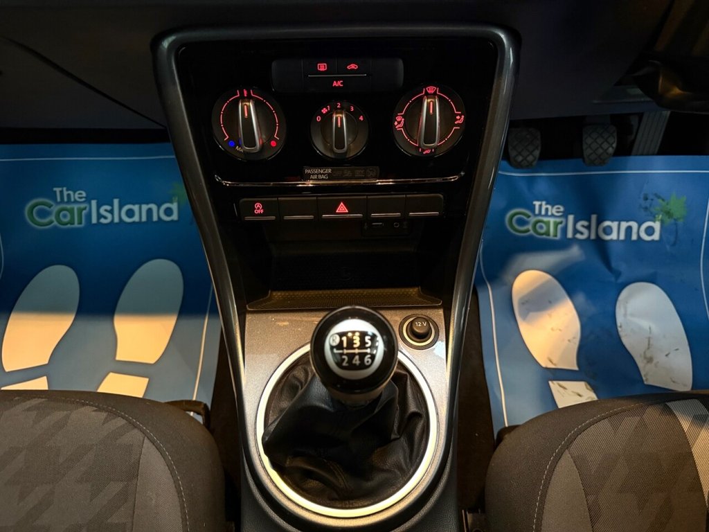 Used Volkswagen Beetle 2017 for sale - 77110893: Photo 25