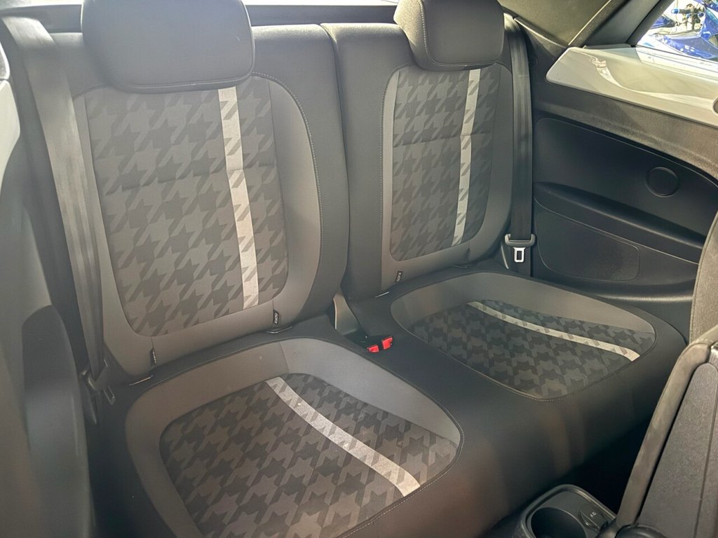 Used Volkswagen Beetle 2017 for sale - 77110893: Photo 27