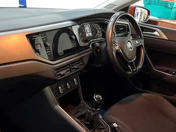 Used Volkswagen Polo 2019 for sale - 76910426: Photo