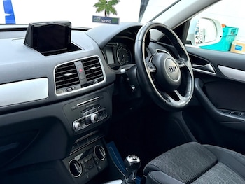 Used Audi Q3 2018 for sale - 77356367: Photo