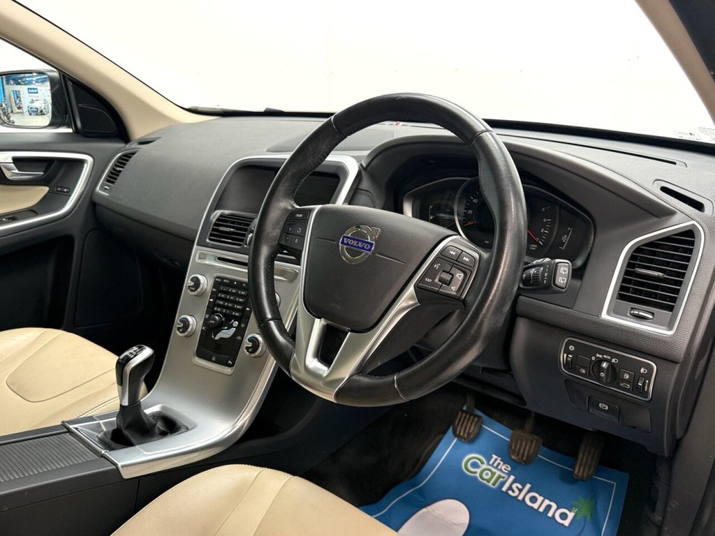 Used Volvo XC60 2017 for sale - 78153826: Photo 15