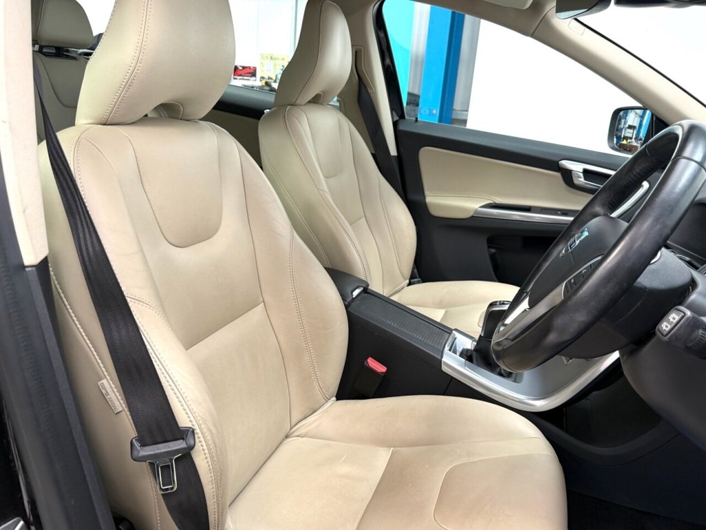 Used Volvo XC60 2017 for sale - 78153826: Photo 17