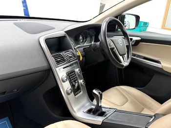 Used Volvo XC60 2017 for sale - 78153826: Photo