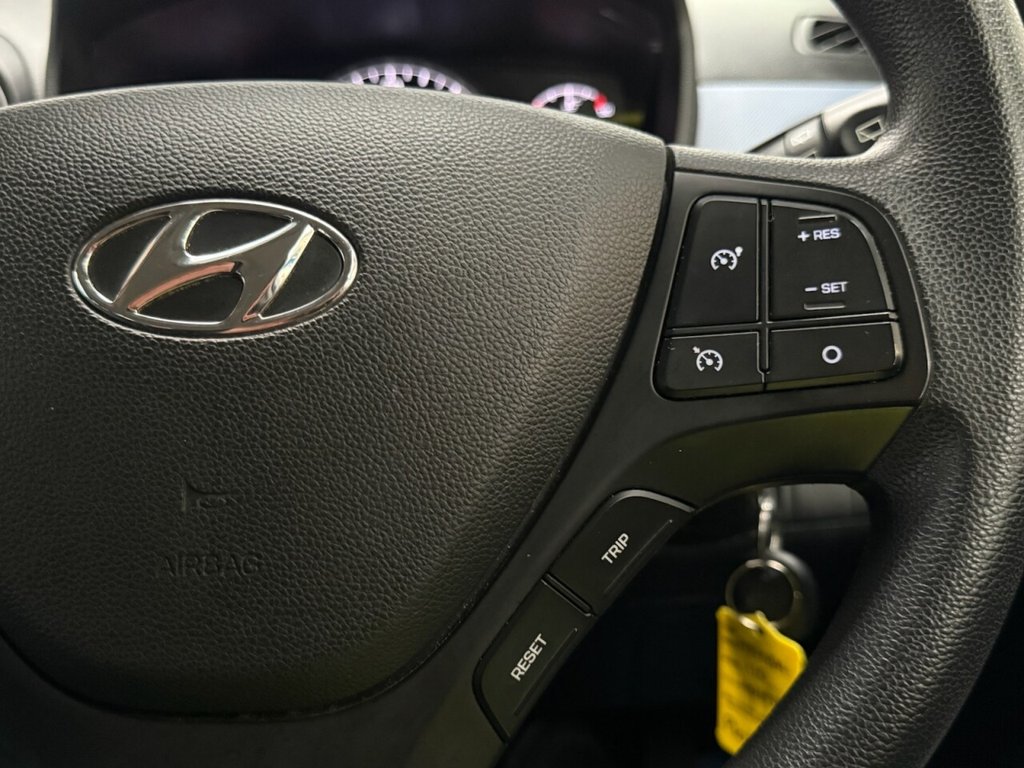 Used Hyundai i10 2015 for sale - 77905088: Photo 16