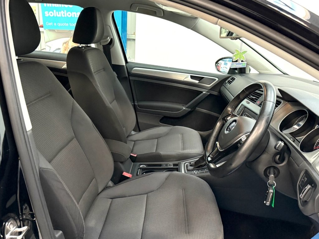 Used Volkswagen Golf 2015 for sale - 76604736: Photo 12