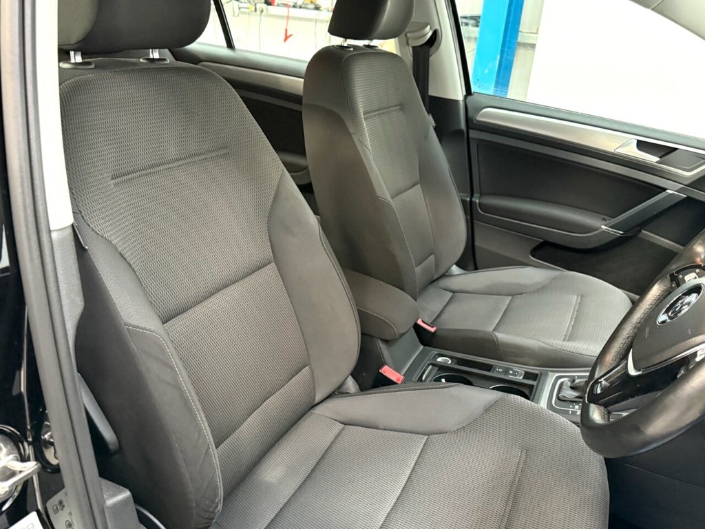 Used Volkswagen Golf 2015 for sale - 76604736: Photo 13