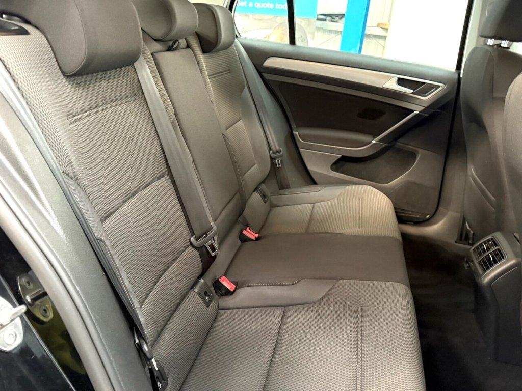 Used Volkswagen Golf 2015 for sale - 76604736: Photo 25