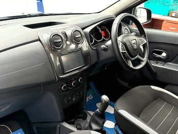 Used Dacia Logan MCV Stepway 2019 for sale - 78851106: Photo