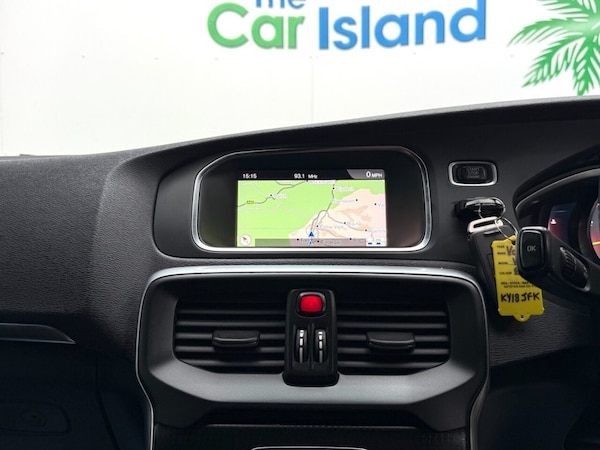 Used Volvo V40 2018 for sale - 75642748: Photo 17