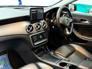 Used Mercedes-Benz GLA 2018 for sale - 76698714: Photo